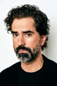 Hamish Linklater